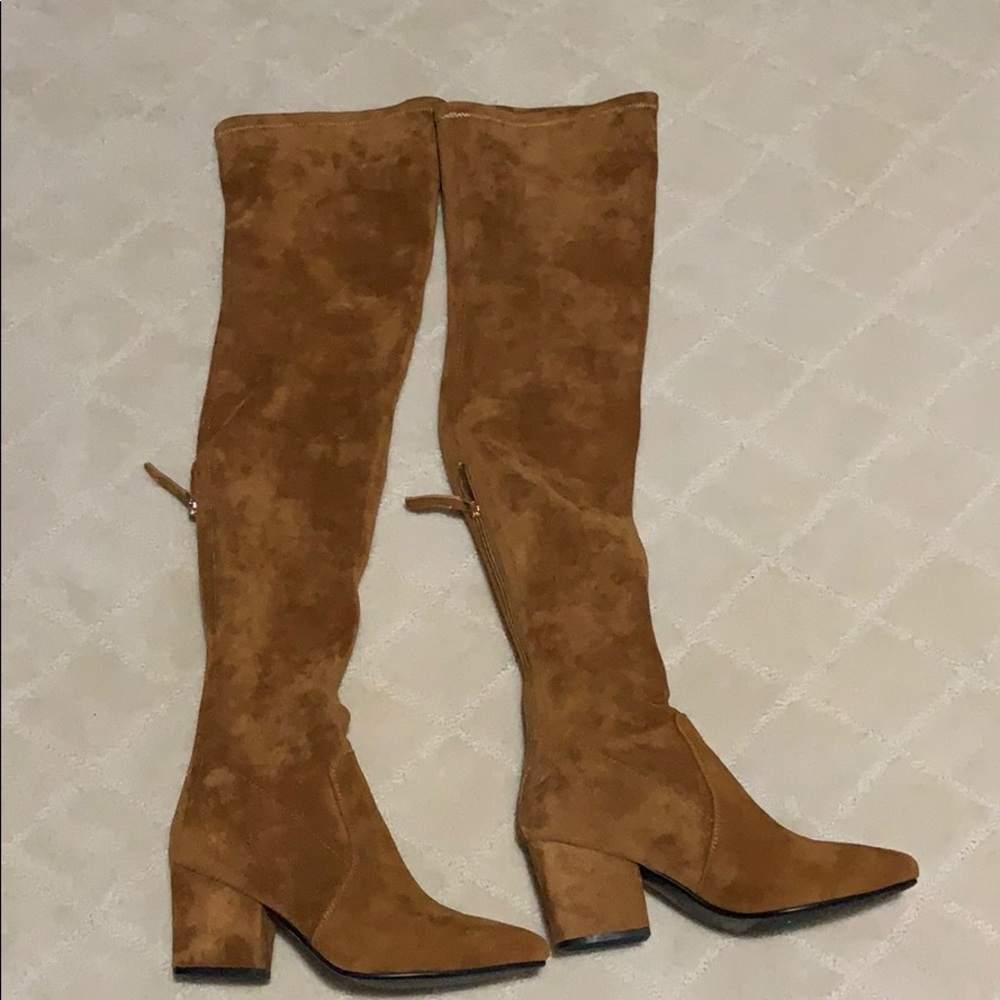 Goodnight Macaroon OTK faux suede boots